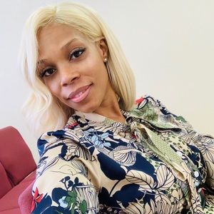 Meet your Posher, Latarsha